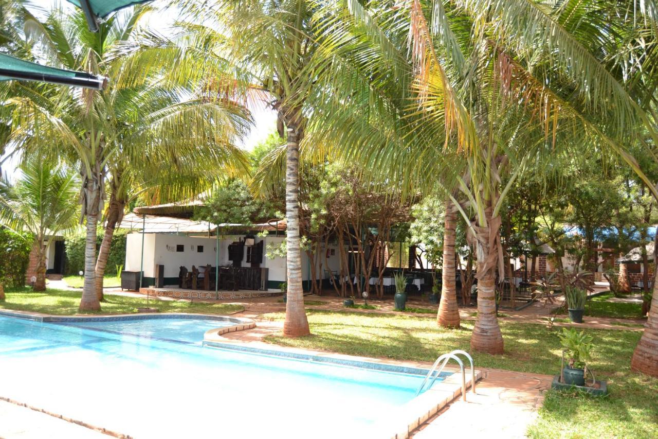 Impala Safari Lodge Voi Exterior foto
