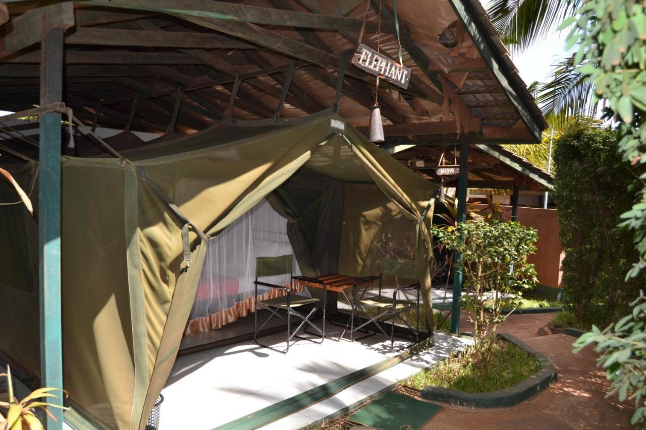 Impala Safari Lodge Voi Exterior foto
